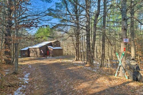 Pet-friendly Maplecrest Cabin Home With 2 Decks