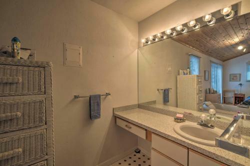 Pet-friendly Maplecrest Cabin Home With 2 Decks