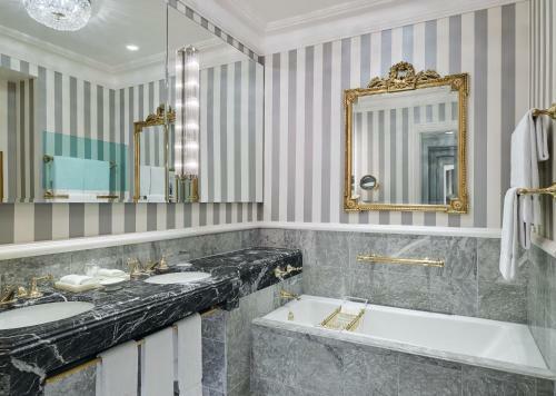 Hotel 5th & 55th Residence Club