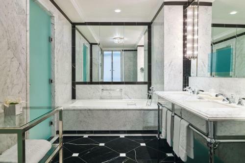 Hotel 5th & 55th Residence Club