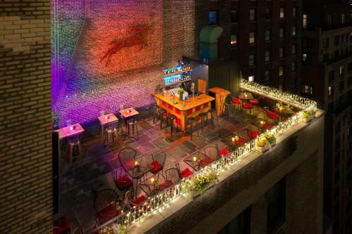 Roger Smith Hotel By Suiteness