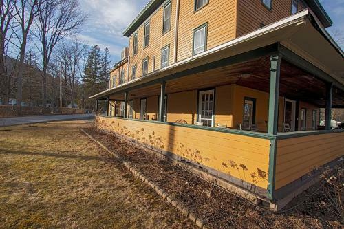 Posada The Woodbine Inn