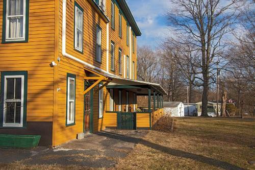 Posada The Woodbine Inn