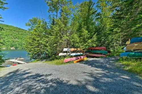 Thirteenth Lake Chalet With Deck, Walk To Water!