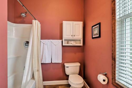 Unique Finger Lakes Home On Cayuga Wine Trail