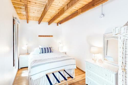 Huron Hideaway