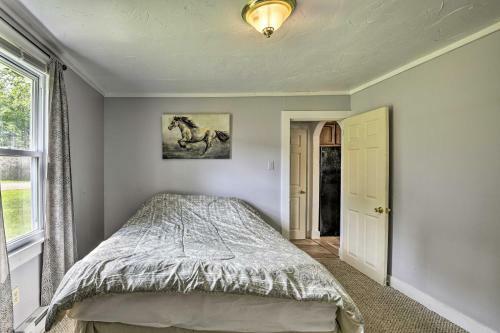 Charming Old Forge Home Walk To Town And River