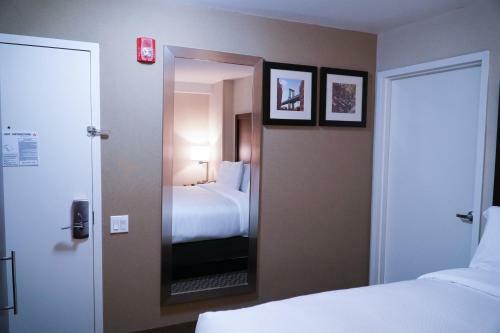 Hotel Mint Jfk Airport