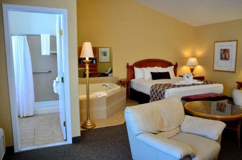 Hotel Skaneateles Suites