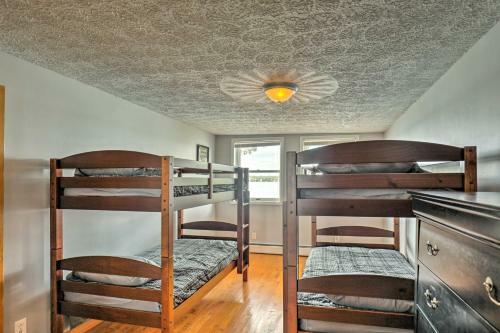 Lakefront Seneca Falls Home With Dock And Fire Pit