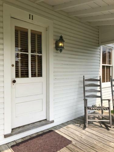 Bed & Breakfast 1708 House