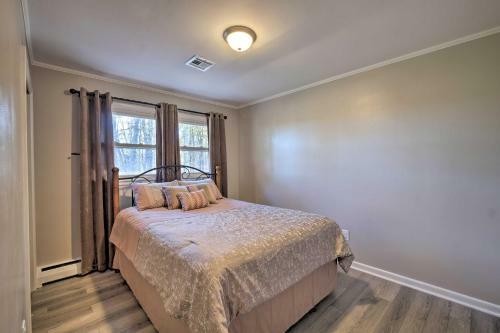 Peaceful Pines - Charming Saugerties Escape