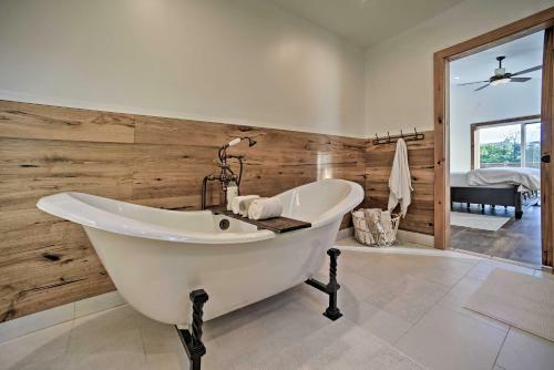 Luxury Home With Deck Explore The Catskill Mtns!