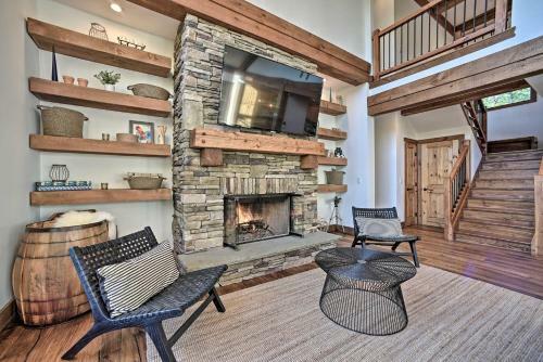 Luxury Home With Deck Explore The Catskill Mtns!