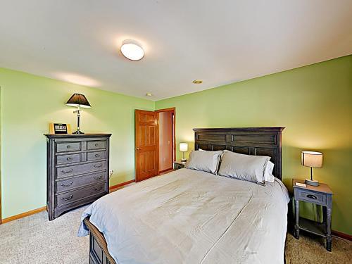 New Listing! Private Country Home On 20+ Acres Home