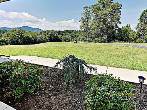 New Listing! Private Country Home On 20+ Acres Home