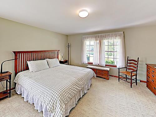 New Listing! Private Country Home On 20+ Acres Home
