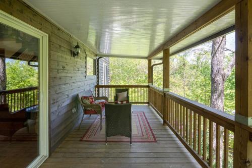 Asheville Town Cabin Cabin