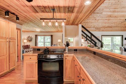 Asheville Town Cabin Cabin