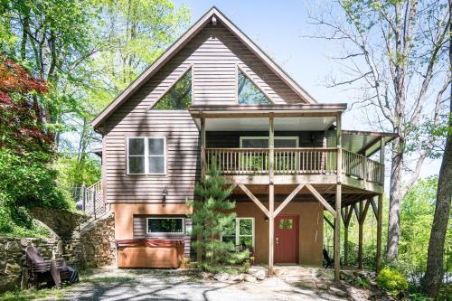 Asheville Town Cabin Cabin