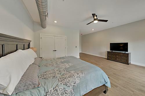 Apartamento Chic Retreat: Walk To Dining, Shops, Entertainment Condo