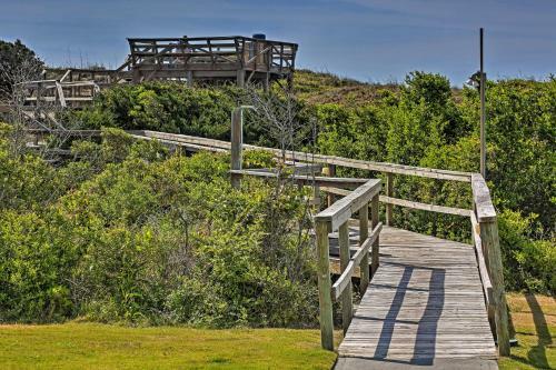 Apartamento Updated Oceanfront Retreat With Pool, Steps To Beach