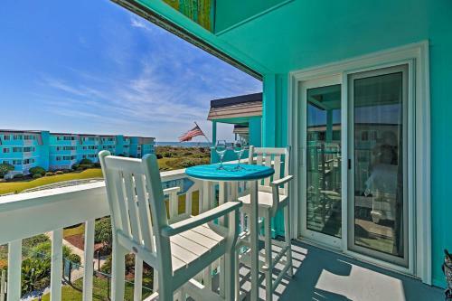 Apartamento Updated Oceanfront Retreat With Pool, Steps To Beach
