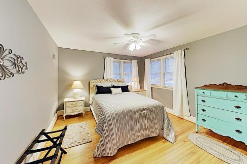 New Listing! Serene Mountain Retreat With Game Room Home