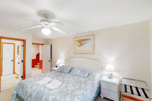 Carolina Beach Retreat #13-3
