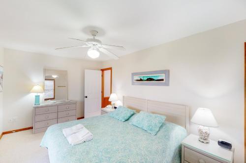 Carolina Beach Retreat #13-3