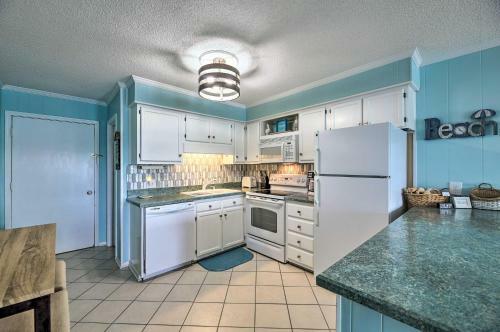 Apartamento Beachfront Condo With Boardwalk And Pool Access!