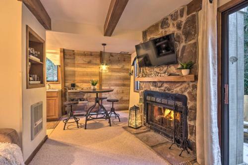 Apartamento Banner Elk Condo With Deck - 1 Mi To Sugar Mtn!