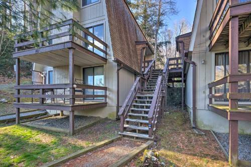 Apartamento Banner Elk Condo With Deck - 1 Mi To Sugar Mtn!