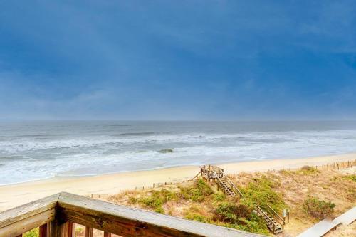 41057-2 Hwy 12 Islander Condo