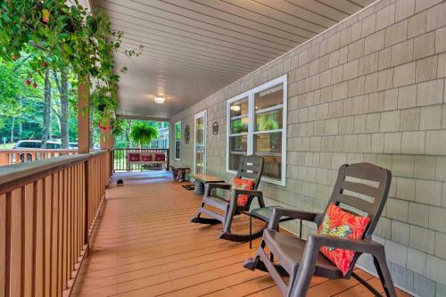 Cozy Home With Deck By Beech Mountain Skiing And Golf!