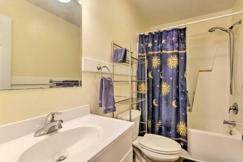 Cozy Home With Deck By Beech Mountain Skiing And Golf!