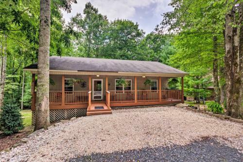 Cozy Home With Deck By Beech Mountain Skiing And Golf!