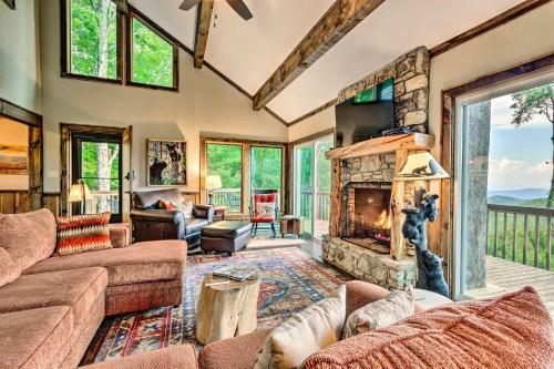 Treetop Retreat With Game Room 3mi To Beech Mtn!