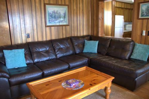 2102 - Silver 2 Bdrm - 1000 Sf Sleeps 4