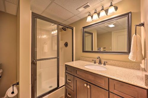 Beech Mountain Retreat With 2 Decks And Mtn View!