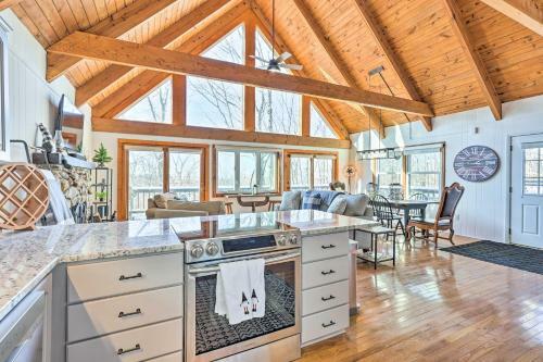 Spacious Mountain Retreat 2 Mi To Ski Slopes!