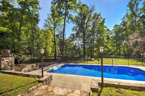 Upper Lodge Brevard Cabin On 80 Acres With Pool!