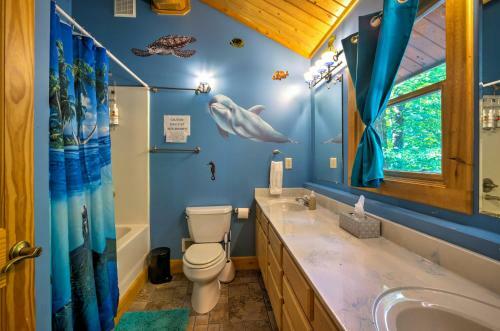 Upper Lodge Brevard Cabin On 80 Acres With Pool!