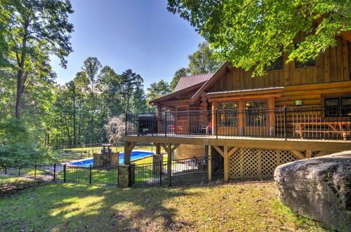 Upper Lodge Brevard Cabin On 80 Acres With Pool!