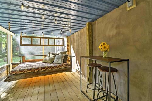 Fox Hollow Beautiful Black Mountain Apartment!