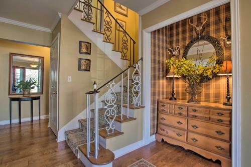 Historic Brevard Home With Deck, Walk Downtown!