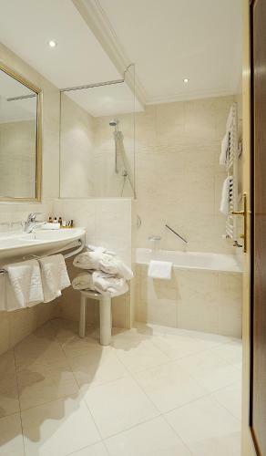 Superior Hotel Brigitte