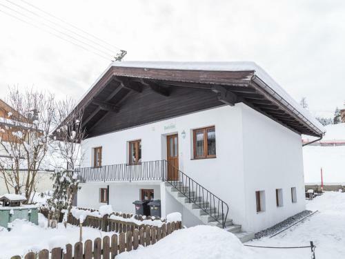 Spacious Chalet In Kirchberg With Mountain View