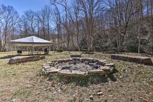 Comfy Ranch Apartment In New River Stables!
