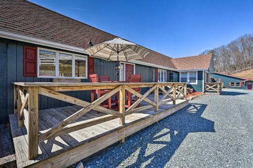 Comfy Ranch Apartment In New River Stables!
